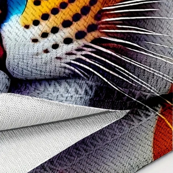 New with tags Uni-sex tee shirt - Picture 5 of 5